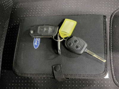 Ford Transit Courier 1.5TDCI Euro 6! foto 20