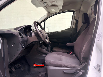 Ford Transit Courier 1.5 TDCI Trend, Airco, CruiseControl, Stoel verwarming Schuifdeur 1ste eigenaar Nederlandse bus RIJKLAARPRIJS foto 18