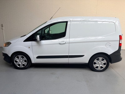 Ford Transit Courier 1.5 TDCI Trend, Airco, CruiseControl, Stoel verwarming Schuifdeur 1ste eigenaar Nederlandse bus RIJKLAARPRIJS foto 5