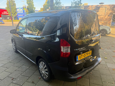 Ford Transit Courier 1.6 TDCI Trend Airco Navi foto 4