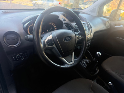 Ford Transit Courier 1.6 TDCI Trend Airco Navi foto 7