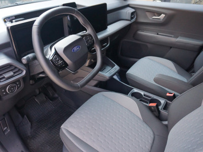 Ford Transit Courier Limited Elektrisch 46 kWh 136PK Apple CP/Android A, Cam, Stoel/Stuur verw. Trekhaak, LM Velg!! Nr. 01* foto 8