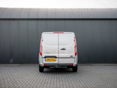 Ford Transit Custom 2.0 EcoBlue L1H1 | Automaat | 1e Eigenaar | Limited | Camera | Cruise | PDC | Airco | Trekhaak foto 8