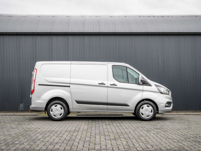 Ford Transit Custom 2.0 EcoBlue L1H1 | Automaat | 3-Zits | Camera | Carplay | Cruise | PDC | Airco | Trekhaak foto 6