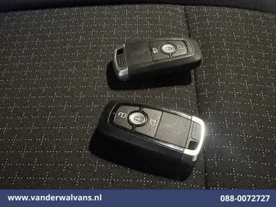 Ford Transit Custom 2.0 TDCI 111pk L2H1 Euro6 Airco | Camera | Navigatie | LED | Apple Carplay | Cruisecontrol Android Auto, Verwarmde voorruit, Stoelverwarming, Parkeersensoren, Bijrijdersbank foto 21