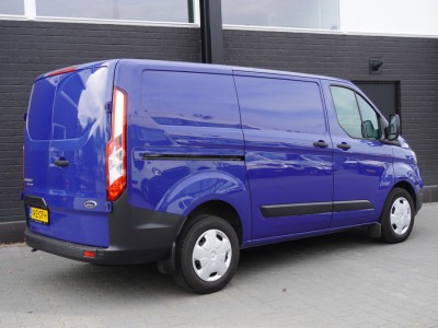 Ford Transit Custom 2.0 TDCI 130PK AUTOMAAT EURO 6 - Airco - Navi - Adpt. Cruise - €16.950,- Excl. foto 2