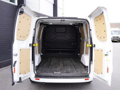 Ford Transit Custom 2.0 TDCI 130PK Automaat EURO 6 - Airco - Navi - Cruise - Camera - € 19.950,- Excl. 8