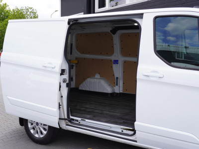 Ford Transit Custom 2.0 TDCI 130PK Automaat EURO 6 - Airco - Navi - Cruise - Camera - € 19.950,- Excl. 9