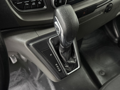 Ford Transit Custom 2.0TDCI 130PK Automaat Limited | Trekhaak | Dakdraagsysteem | Multimedia | Camera | Airco | Cruise | 3-Zits | Betimmering foto 17
