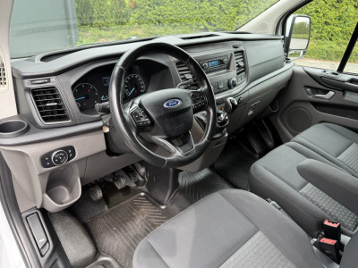 Ford Transit Custom 2.0 TDCI 130 PK / L1H1 / 2.5 TONS TREKHAAK / SORTIMO INRICHTING / AIRCO / CRUISE / 3-ZITS / LED / STOEL -EN VOORRUIT VERWARMING foto 11