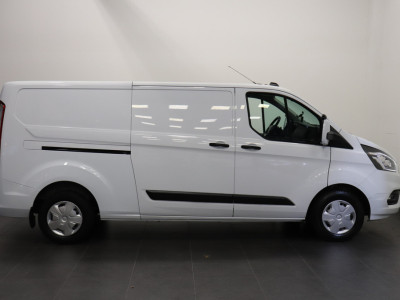 Ford Transit Custom 2.0 TDCI 130PK L2 EURO 6 - Airco - Cruise - Camera - € 12.950,- Excl. foto 14