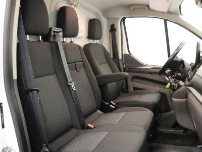 Ford Transit Custom 2.0 TDCI 130PK L2 EURO 6 - Airco - Cruise - Camera - € 12.950,- Excl. foto 4