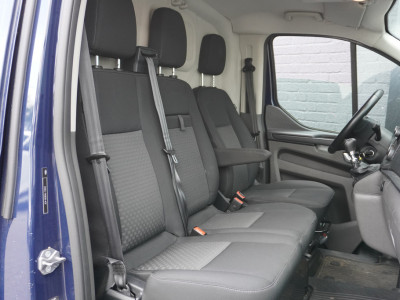 Ford Transit Custom 2.0 TDCI 130PK L2 EURO 6 - Airco - Navi - Cruise - €12.900,- Excl. foto 5