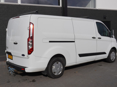 Ford Transit Custom 2.0 TDCI 130PK L2 EURO 6 - Airco - Navi - Cruise - €12.950,- Excl. foto 2