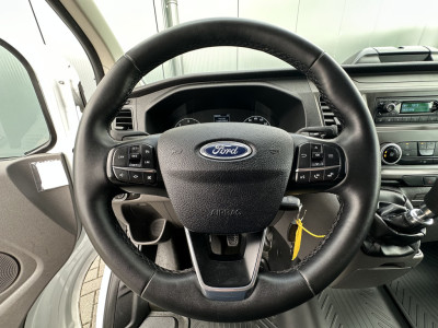 Ford Transit Custom 2.0 TDCI 130 PK / L2H1 / 1e EIG. / 2.800 KG AHG / IMPERIAAL / TREKHAAK / ALUCA INRICHTING / CRUISE / AIRCO foto 13