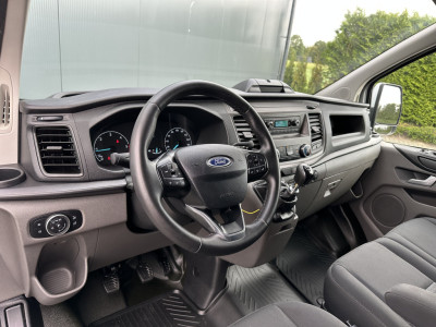 Ford Transit Custom 2.0 TDCI 130 PK / L2H1 / 1e EIG. / 2.800 KG AHG / IMPERIAAL / TREKHAAK / ALUCA INRICHTING / CRUISE / AIRCO foto 7