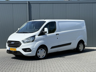 Ford Transit Custom 2.0 TDCI 130 PK / L2H1 / AUTOMAAT / TREKHAAK / AIRCO / CRUISE / CAMERA / 3-ZITS / LED / STOEL -EN VOORRUIT VERWARMING foto 2