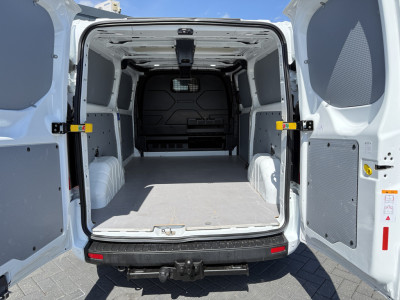 Ford Transit Custom 2.0 TDCI 130 PK / L2H1 / AUTOMAAT / TREKHAAK / AIRCO / CRUISE / CAMERA / 3-ZITS / LED / STOEL -EN VOORRUIT VERWARMING foto 8