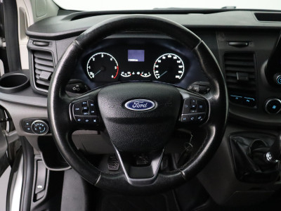 Ford Transit Custom 2.0TDCI 130PK Lang Edition | Navigatie | Camera | Airco | 3-Persoons | Trekhaak | 3-Persoons foto 14