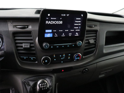 Ford Transit Custom 2.0TDCI 130PK Lang Edition | Navigatie | Camera | Airco | 3-Persoons | Trekhaak | 3-Persoons foto 16