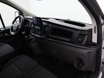 Ford Transit Custom 2.0TDCI 130PK Lang Edition | Navigatie | Camera | Airco | 3-Persoons | Trekhaak | 3-Persoons foto 20