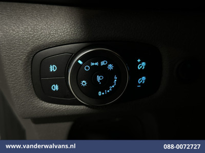 Ford Transit Custom 2.0 TDCI 130pk L2H1 Euro6 Airco | Camera | Apple Carplay | LED | 2800kg Trekhaak | Cruisecontrol Parkeersensoren, Stoelverwarming, Verwarmde voorruit, Bijrijdersbank foto 18