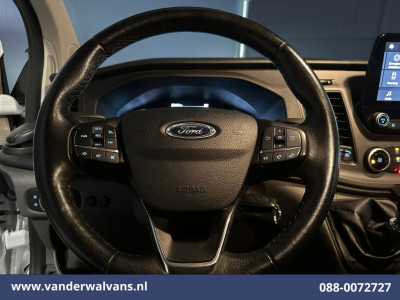 Ford Transit Custom 2.0 TDCI 130pk L2H1 Euro6 Airco | Camera | Apple Carplay | LED | 2800kg Trekhaak | Cruisecontrol Parkeersensoren, Stoelverwarming, Verwarmde voorruit, Bijrijdersbank foto 3