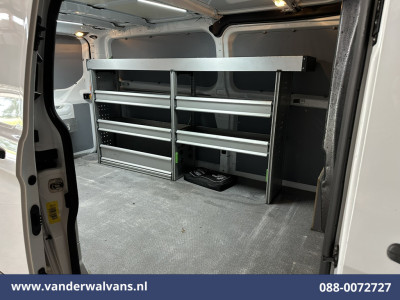 Ford Transit Custom 2.0 TDCI 130pk L2H1 Euro6 Airco | Camera | LED | Apple Carplay | Omvormer | 2800kg Trekhaak Cruisecontrol, Stoelverwarming, Verwarmde voorruit, Parkeersensoren, Bijrijdersbank 3903