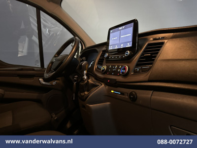 Ford Transit Custom 2.0 TDCI 130pk L2H1 Euro6 Airco | Camera | LED | Apple Carplay | Omvormer | 2800kg Trekhaak Cruisecontrol, Stoelverwarming, Verwarmde voorruit, Parkeersensoren, Bijrijdersbank 3904