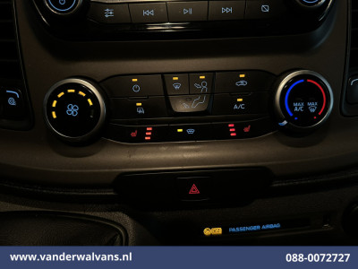 Ford Transit Custom 2.0 TDCI 130pk L2H1 Euro6 Airco | Camera | LED | Apple Carplay | Omvormer | 2800kg Trekhaak Cruisecontrol, Stoelverwarming, Verwarmde voorruit, Parkeersensoren, Bijrijdersbank 3896