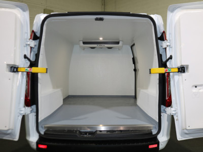 Ford Transit Custom 2.0 TDCI 130pk L2 H1 Trend Koelwagen Automaat Airco Camera Apple Carplay foto 14