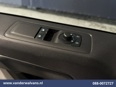 Ford Transit Custom 2.0 TDCI 136pk L2H1 Euro6 Airco | Camera | Apple Carplay | LED | Cruisecontrol | Leder Android Auto, Verwarmde voorruit, Parkeersensoren, Bijrijdersbank foto 19