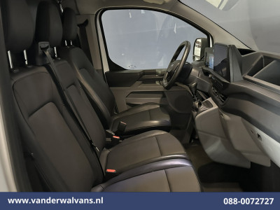 Ford Transit Custom 2.0 TDCI 136pk L2H1 Euro6 Airco | Camera | Apple Carplay | LED | Cruisecontrol | Leder Android Auto, Verwarmde voorruit, Parkeersensoren, Bijrijdersbank foto 8