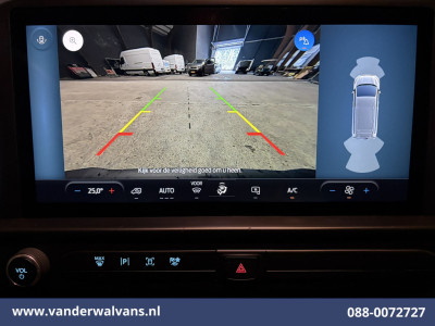 Ford Transit Custom 2.0 TDCI 136pk L2H1 Euro6 Airco | Camera | LED | Apple Carplay | Cruisecontrol Android Auto, Verwarmde Voorruit, Parkeersensoren, Bijrijdersbank, 2740kg trekvermogen foto 2