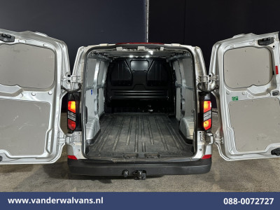 Ford Transit Custom 2.0 TDCI 136pk L2H1 Euro6 Airco | Camera | Navigatie | Apple Carplay | LED | Cruisecontrol Android Auto, 2800kg trekhaak, Parkeersensoren, Verwarmde voorruit, Bijrijdersbank foto 14