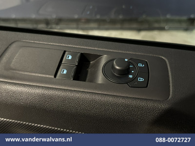 Ford Transit Custom 2.0 TDCI 136pk L2H1 Euro6 Airco | Leder | Camera | LED | Apple Carplay | Cruisecontrol Android Auto, Verwarmde voorruit, Parkeersensoren, Bijrijdersbank, 2740kg trekvermogen foto 19