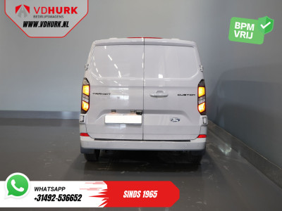 Ford Transit Custom 2.0 TDCI 150 pk L2 Limited BPM VRIJ! (DEMO) LED/ 2x Schuifdeur/ 5J/ 200.000km GARANTIE! Stoelverw./ Carplay/ Camera/ PDC/ LMV/ Cruise/ Inductie lader/ Rij Assist foto 6