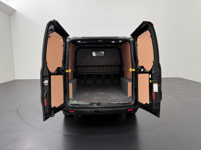 Ford Transit Custom 2.0TDCI 170PK Automaat Lang Limited Dubbele Cabine | 6-Persoons | Multimedia | Camera | Airco | Cruise foto 4