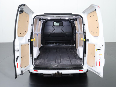 Ford Transit Custom 2.0TDCI 170PK Automaat Lang Limited Sport | Multimedia | Camera | 3-Persoons | Trekhaak foto 4