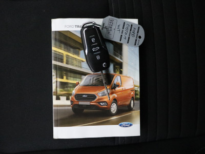 Ford Transit Custom 2.0TDCI 170PK Automaat Lang Limited Sport | Multimedia | Camera | 3-Persoons | Trekhaak foto 5