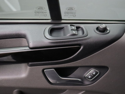 Ford Transit Custom 2.0TDCI 170PK Automaat Lang Limited Sport | Multimedia | Camera | 3-Persoons | Trekhaak foto 8