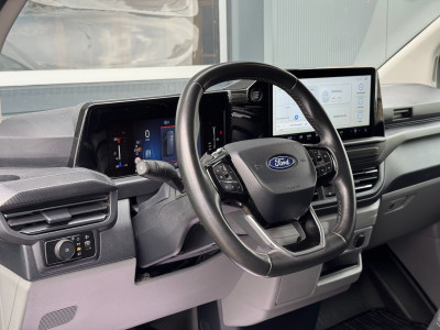 Ford Transit Custom 2.0 TDCI 170pk L1H1 Limited Automaat | Navi | Trekhaak | CarPlay | Camera | Stoelverw. | Cruise | Stuur leder foto 3