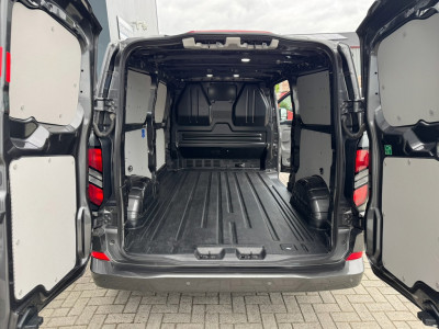 Ford Transit Custom 2.0 TDCI 170pk L2H1 Limited Automaat | CarPlay | 17 inch | Camera | Stuur + stoelverwarming | LED | Keyfree 9