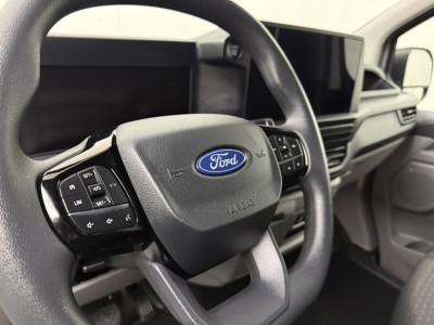 Ford Transit Custom 2.0TDCI Automaat Lang Limited | 2xSchuifdeur | Multimedia | Camera | Airco | Cruise | 3-Zits | Trekhaak foto 16