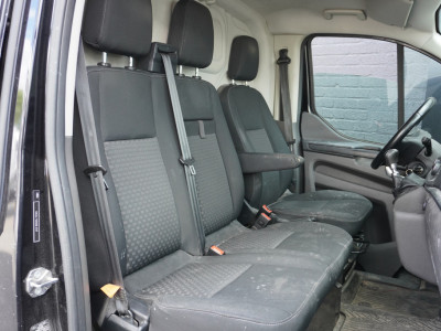 Ford Transit Custom 2.0 TDCI EURO 6 - Airco - Cruise - Camera - €13.900,- Excl. foto 5