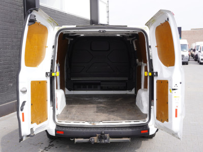Ford Transit Custom 2.0 TDCI EURO 6 - Airco - Cruise - Camera - €16.900,- Excl. 8