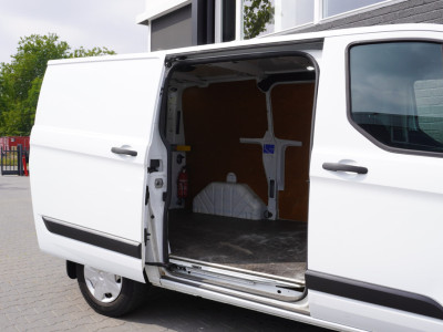 Ford Transit Custom 2.0 TDCI EURO 6 - Airco - Cruise - Camera - €16.900,- Excl. 9