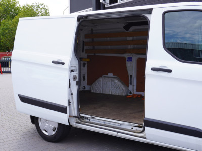 Ford Transit Custom 2.0 TDCI EURO 6 - Airco - Cruise - PDC - € 12.950,- Excl. foto 9