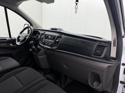 Ford Transit Custom 2.0TDCI Imperiaal | Trekhaak | Euro 6 | Airco | Cruie | 3-Zits | Betimmering foto 19