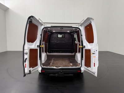Ford Transit Custom 2.0TDCI Imperiaal | Trekhaak | Euro 6 | Airco | Cruie | 3-Zits | Betimmering foto 4